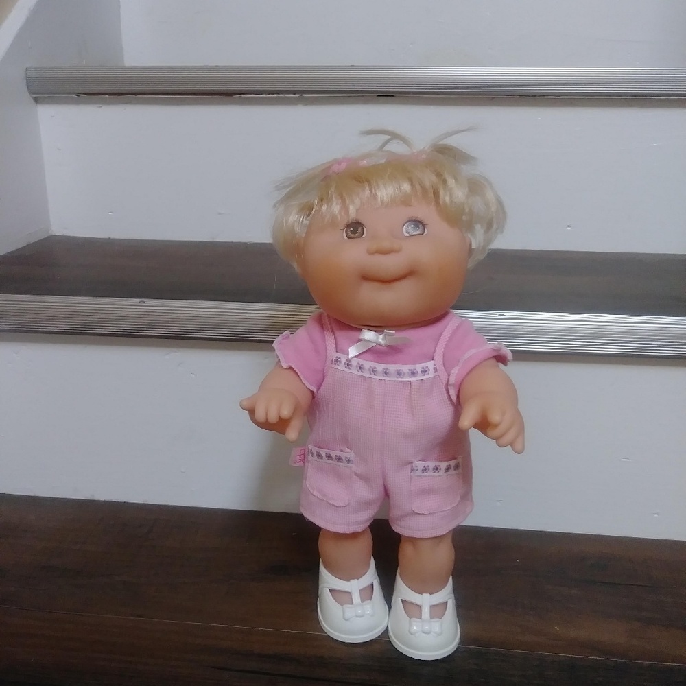 Cabbage patch doll collectibles